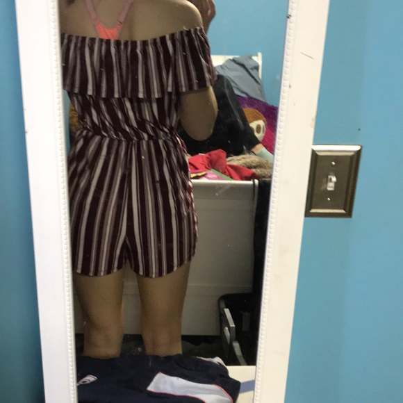 A red and white striped off the shoulder romper - Picture 2 of 2